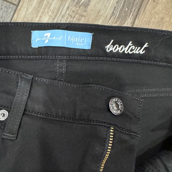 7 for All Mankind b(air) Bootcut Black Jean - Picture 2 of 6
